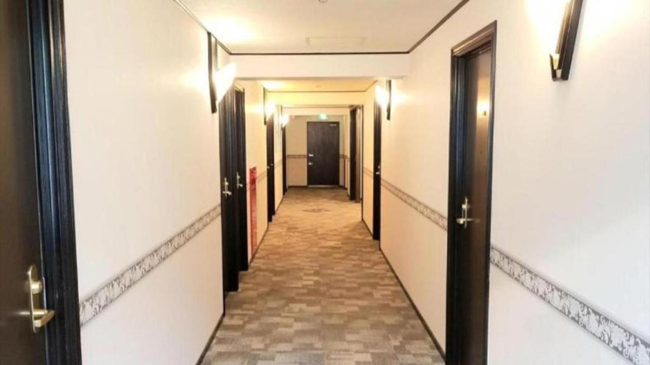 Toyoko Inn Shin-Osaka Chuo-Guchi Honkan Exteriör bild